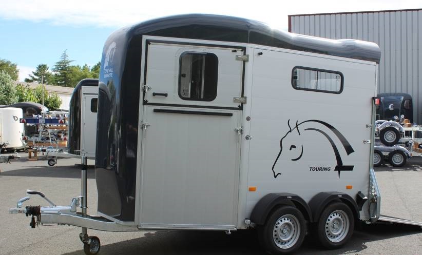 Van Cheval Liberté Gold Touring COUNTRY