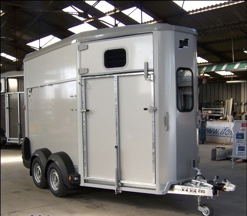 Van 2 places HB506 Confort Ifor Williams, argent